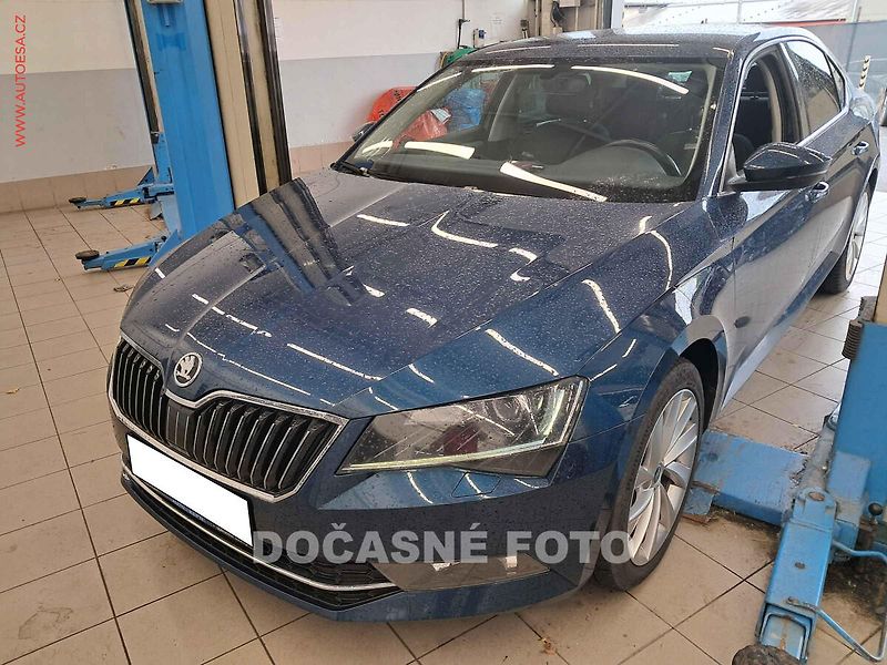 Škoda Superb (2018) 2.0TDI, 2.maj,ČR, AT, navi - fotka 1 z 3