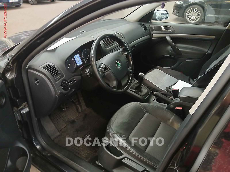 Škoda Octavia (2008) 1.9 TDi, AC, tempo, výhřev - fotka 3 z 3