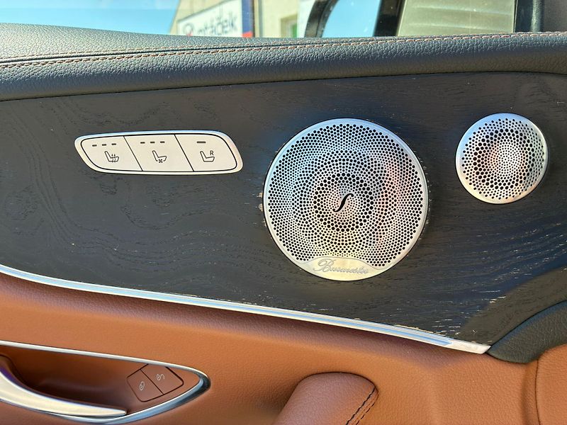 Mercedes-Benz Třídy E (2017) 220D, 143KW, VZDUCH, ACC,  - fotka 19 z 24