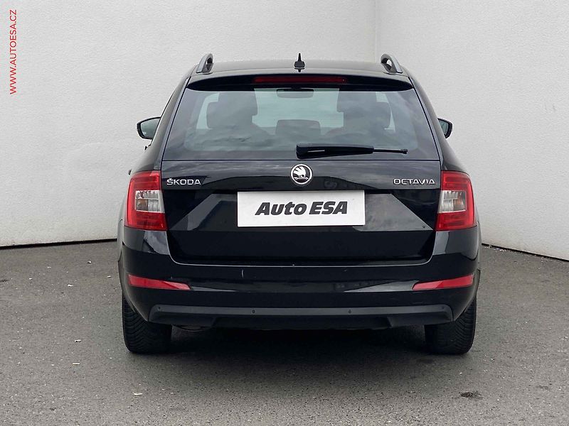 Škoda Octavia (2017) 2.0 TDi, Style, navi - fotka 5 z 17