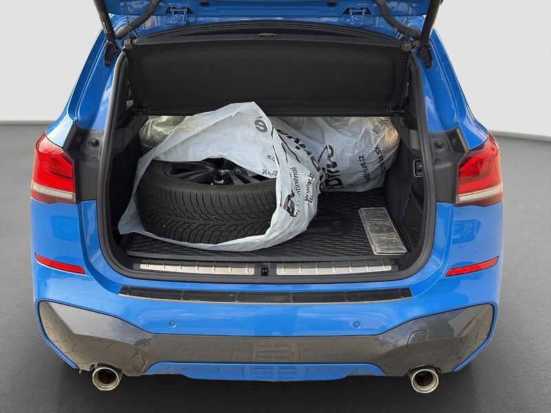 BMW X1 xDrive20i - fotka 19 z 21