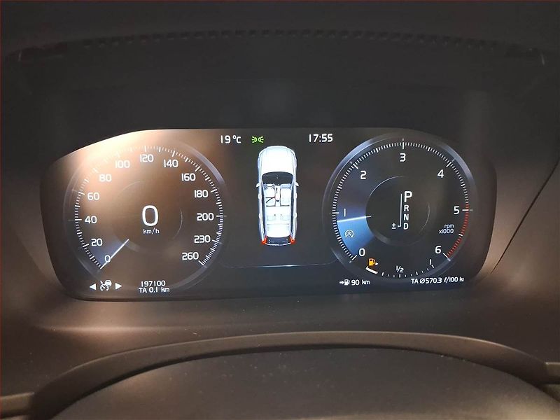 Volvo V90 (2019) Cross Country - fotka 11 z 23