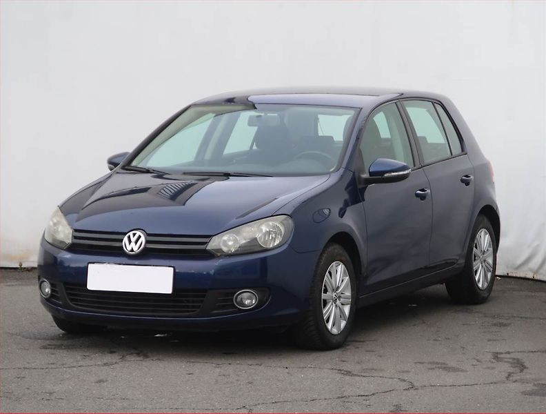 Volkswagen Golf (2010) 1.6 TDI, Serv.kniha, Tempomat - fotka 2 z 16