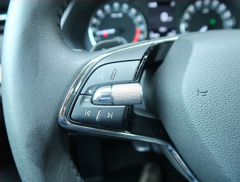 Škoda Octavia (2023) Ambition 2.0 TDI - fotka 21 z 26