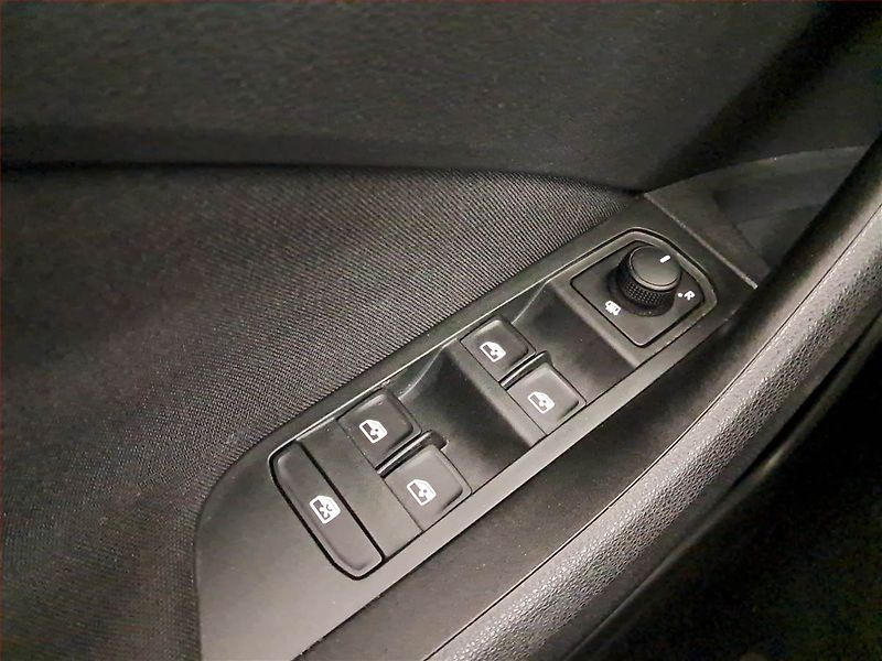 Škoda Scala (2021) 1.0 TSI, Automat, Tempomat - fotka 20 z 20