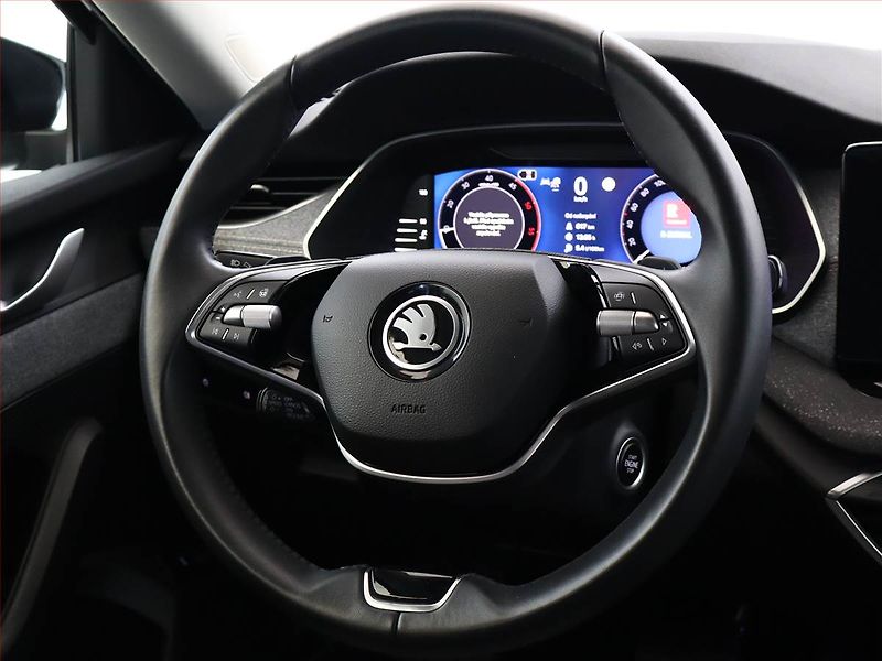 Škoda Octavia (2024) 2.0 TDI - fotka 14 z 19