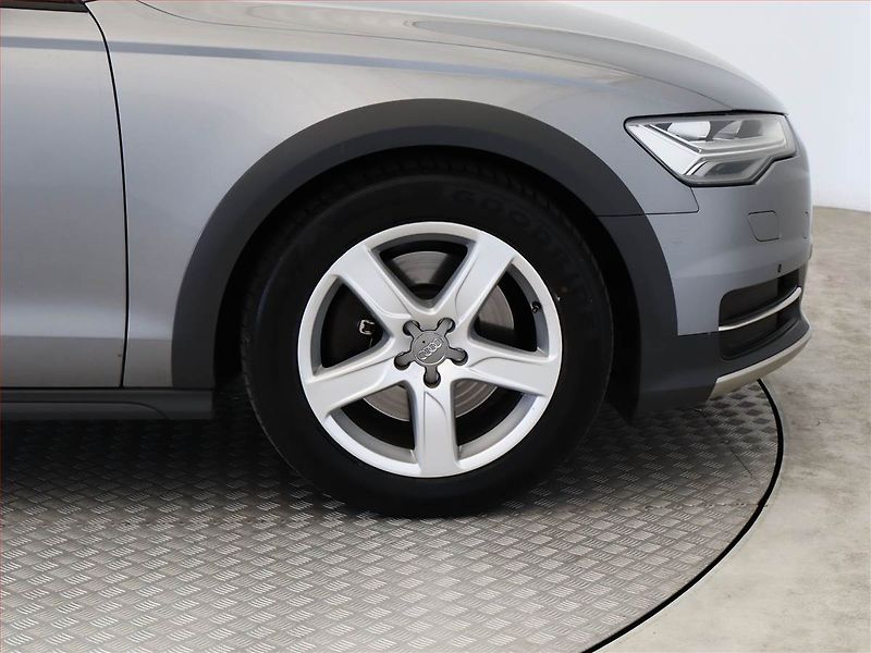 Audi A6 Allroad (2016) 3.0 TDI, 4X4, Automat - fotka 13 z 21