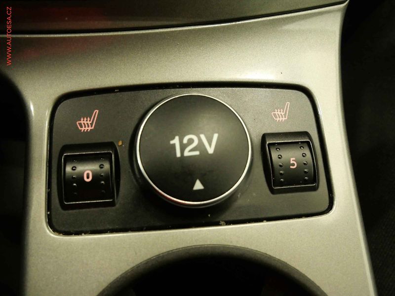 Ford Kuga (2015) 1.5EB, AC, temp - fotka 20 z 23