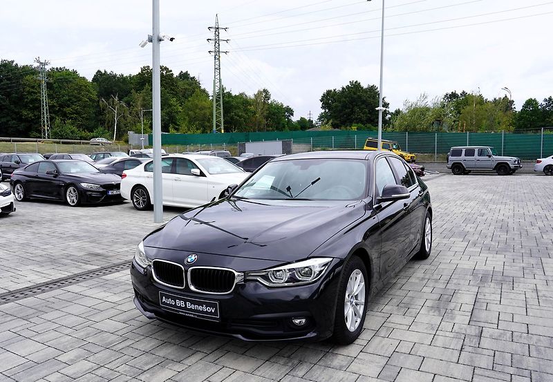 BMW Řada 3 320d automat,EfficientDynamic - fotka 2 z 42