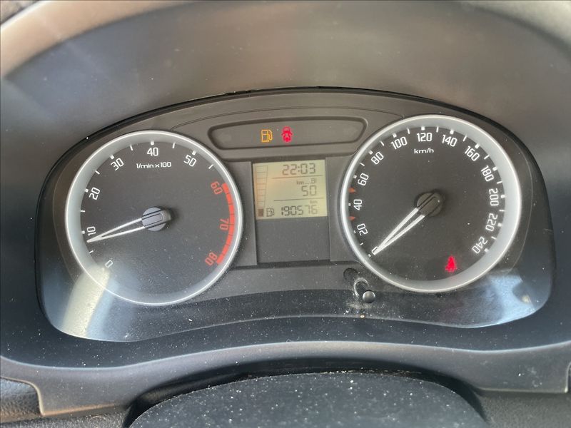 Škoda Fabia 1,4 i 16V Klima, po STK - fotka 15 z 41