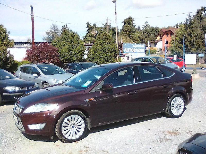 Ford Mondeo (2009) 2.0i 16V Titanium, ser. knížka - fotka 2 z 32
