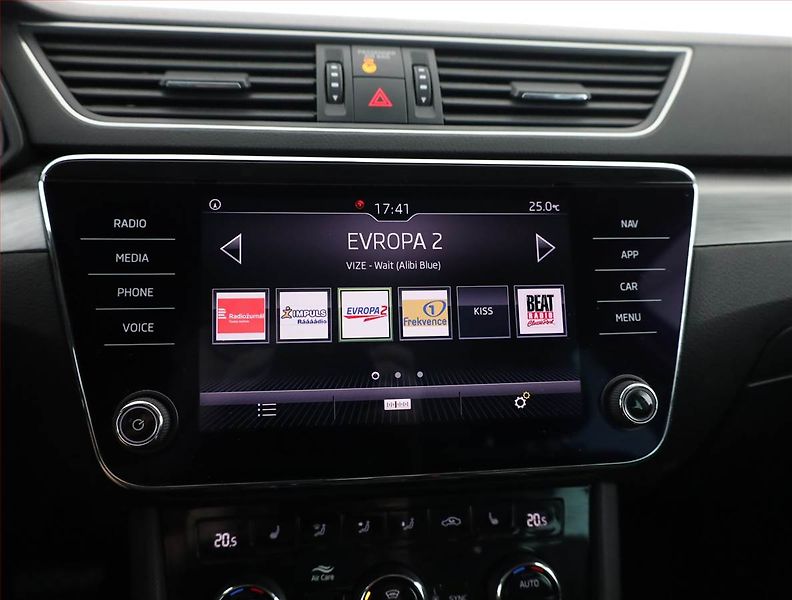 Škoda Superb (2019) Style 2.0 TDI, Automat, Kůže - fotka 13 z 22
