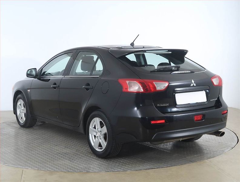 Mitsubishi Lancer (2009) 1.8 MIVEC, Serv.kniha - fotka 4 z 16
