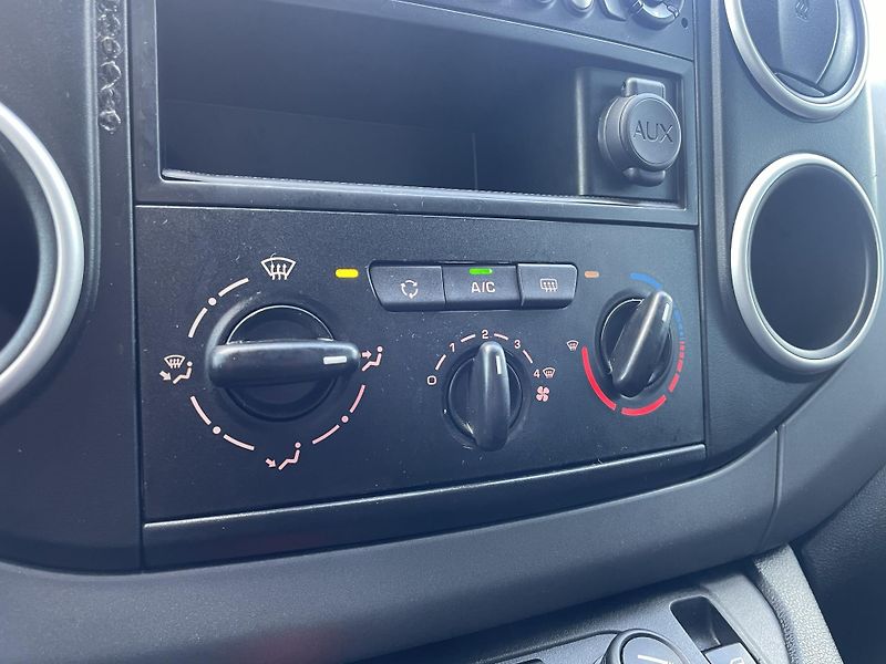 Peugeot Partner Tepee ACTIVE 1.6 BlueHDi 73 kW - fotka 13 z 23
