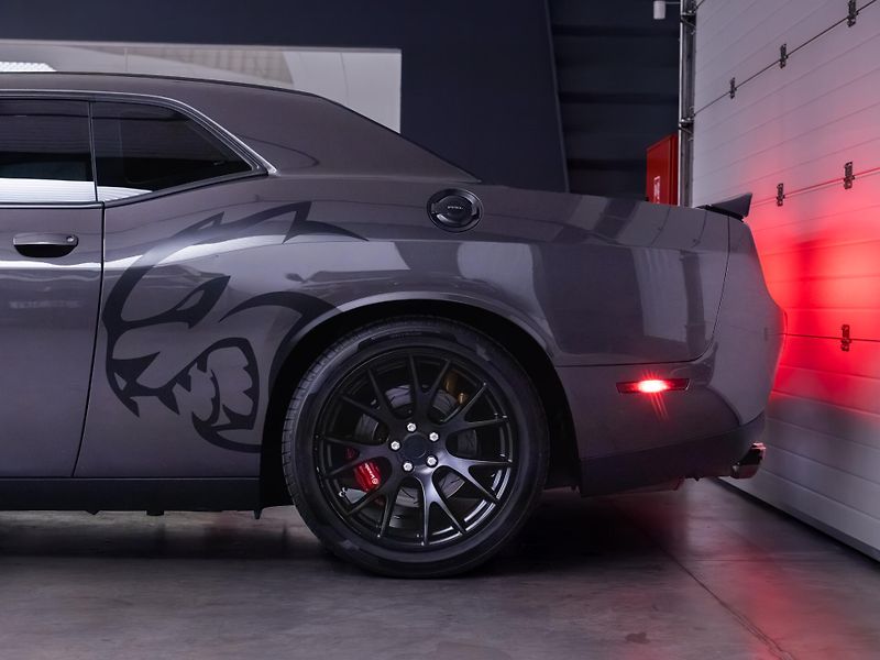 Dodge Challenger SRT HELLCAT 6.2 V8 | 527 kW  - fotka 18 z 56