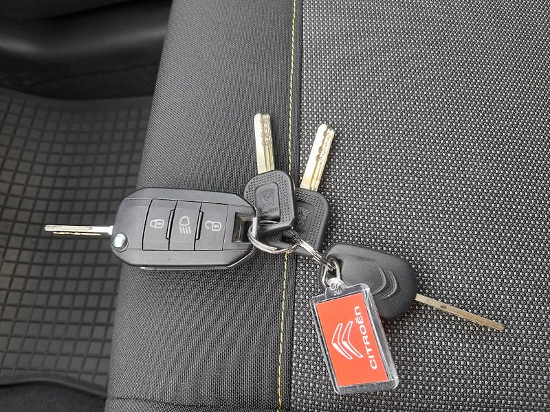 Citroën C3 (2020) 1,2 PureTech 82k NAVIGACE - fotka 34 z 38