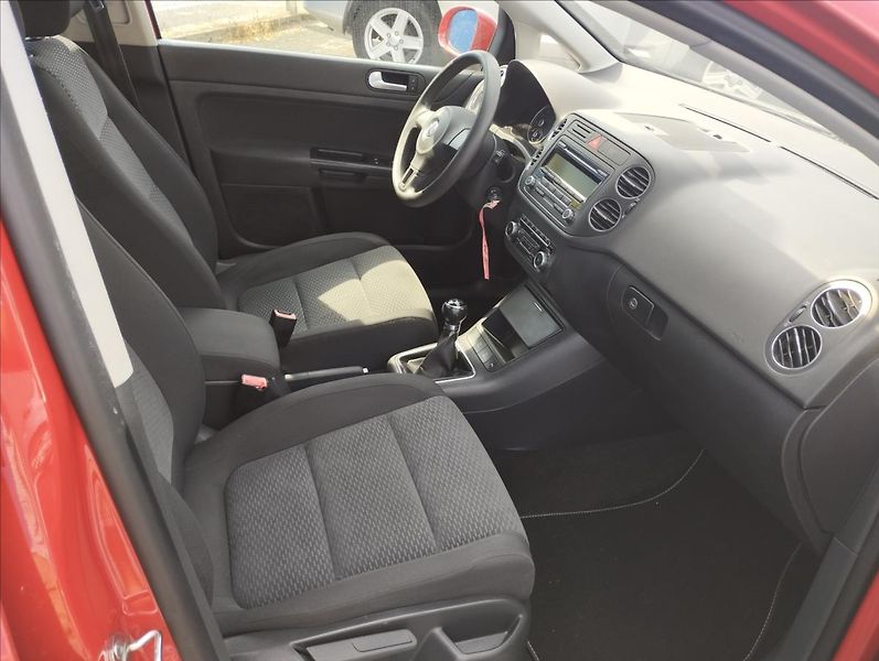 Volkswagen Golf Plus 1,2 TSi 77KW - fotka 8 z 17