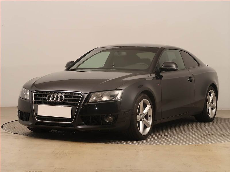 Audi A5 (2009) S-Line 2.0 TFSI, Serv.kniha - fotka 2 z 14