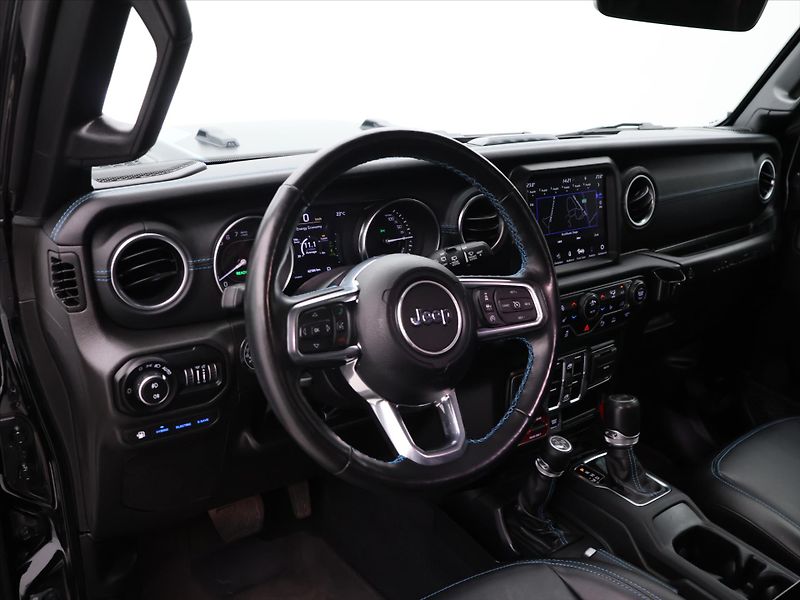 Jeep Wrangler 2,0 4xe 200kW Unlim. Rubicon C - fotka 27 z 34
