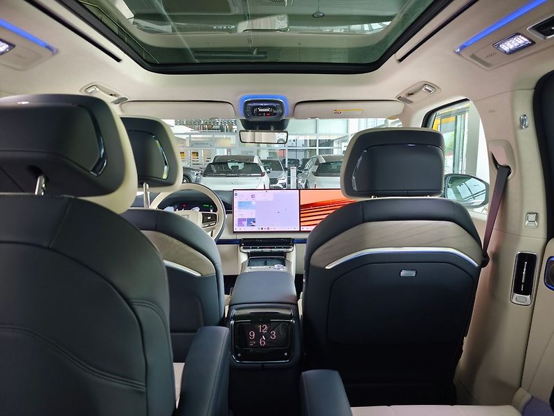ZEEKR 9X Ultra 70kWh Hyper-SUV 4WD - fotka 26 z 32