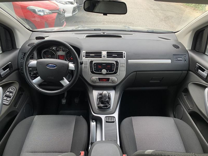 Ford Kuga 2.0TDCi KLIMATIZACE  ALU KOLA - fotka 17 z 38