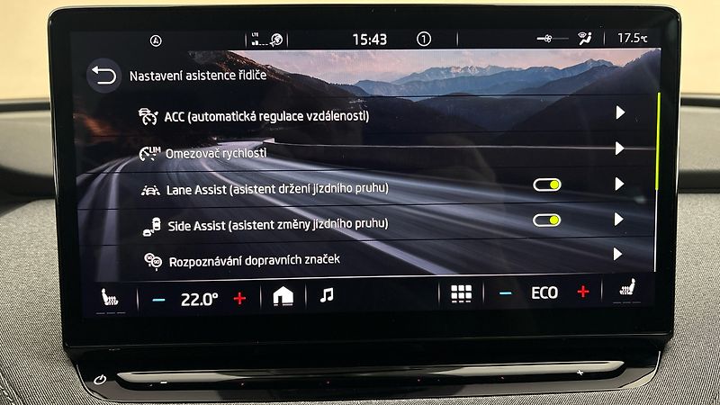 Škoda Enyaq 82 kWh AUT 80x Clever - fotka 26 z 32