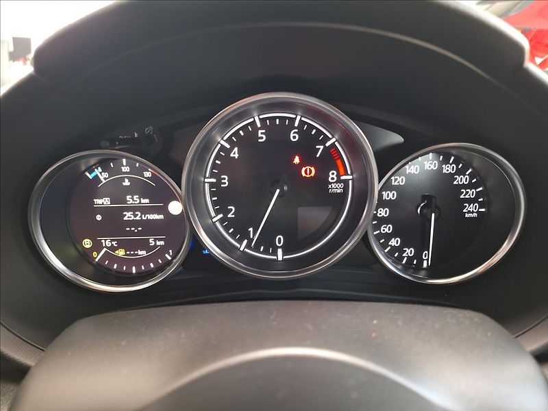 Mazda MX-5 (2026) 1.5 2RF G 132k 6MT RWD Homura - fotka 10 z 13