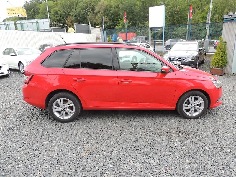 Škoda Fabia (2020) 1.0TSi Combi,70kw,Style,ČR,TZ - fotka 4 z 49