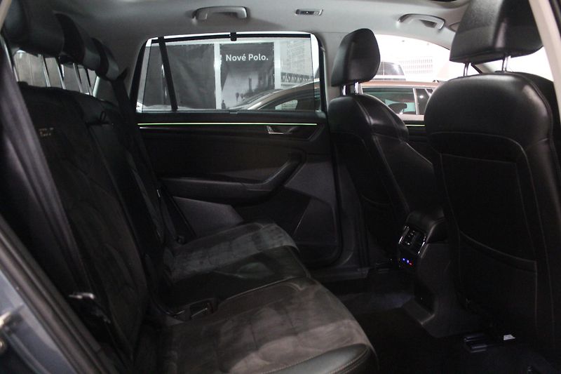 Škoda Kodiaq (2019) Scout 4x4 140kW Webasto - fotka 13 z 27