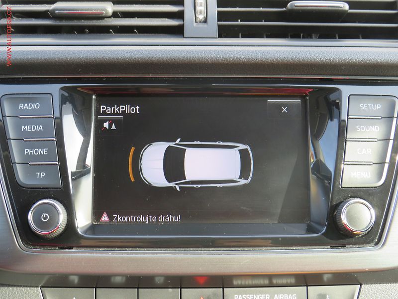 Škoda Fabia (2015) 1.4TDi, ČR, Style - fotka 14 z 17