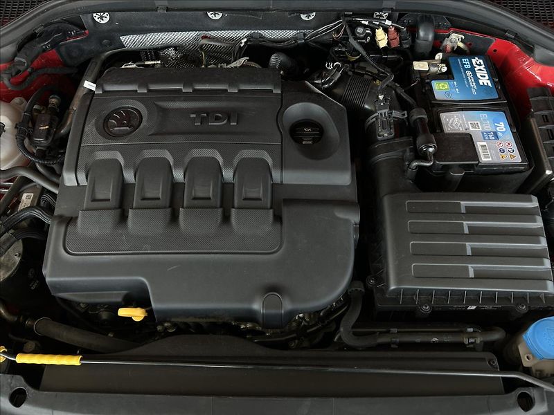 Škoda Octavia 1,6   TDI 85kW,ČR,2.MAJ,STYLE - fotka 26 z 28