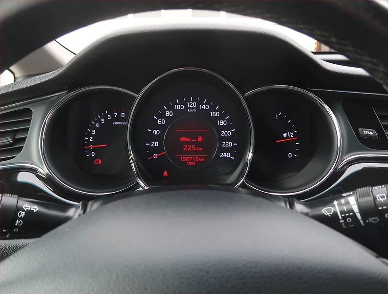 Kia Ceed (2018) Premium 1.6 i, Serv.kniha - fotka 11 z 18