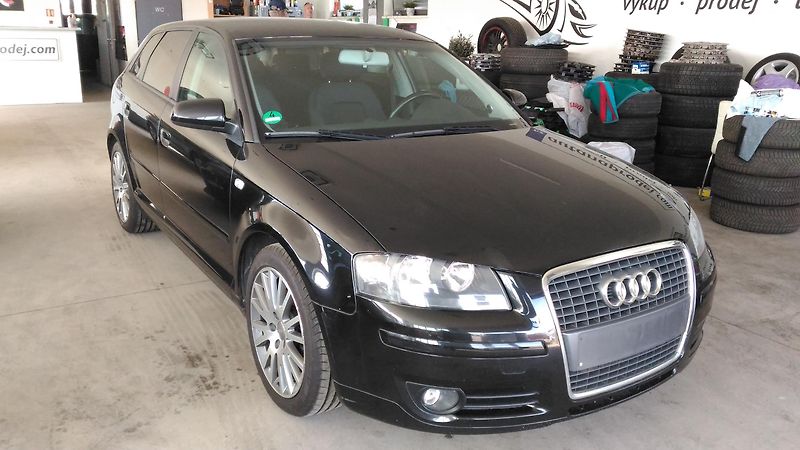 Audi A3 (2006) 2,0FSI,110KW,ALU,AUT.KLIMA - fotka 1 z 27