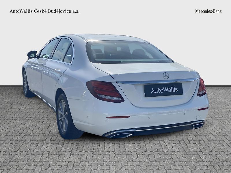 Mercedes-Benz Třídy E E 220d 4M AVANTGARDE - fotka 3 z 26