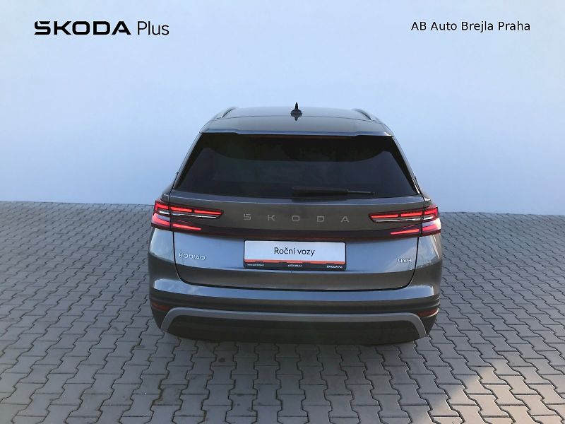 Škoda Kodiaq (2025) SELEC Exclusive 4X4 TD 142/2.0 - fotka 10 z 27