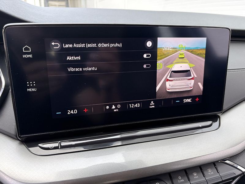 Škoda Octavia (2021) 2.0TDi/NAVI/ACC/VIRTUAL/ - fotka 14 z 22