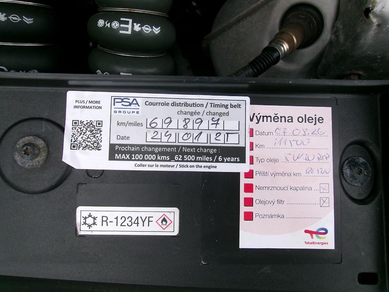 Peugeot 208 Allure 8st.aut - fotka 23 z 23