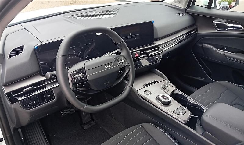 Kia Sportage 1,6 T-GDi 4x2 7DCT TOP - fotka 6 z 7