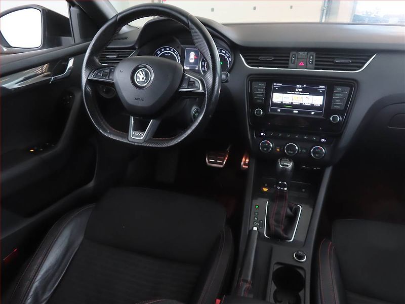Škoda Octavia (2017) RS 2.0 TDI, Automat, Navi - fotka 7 z 15