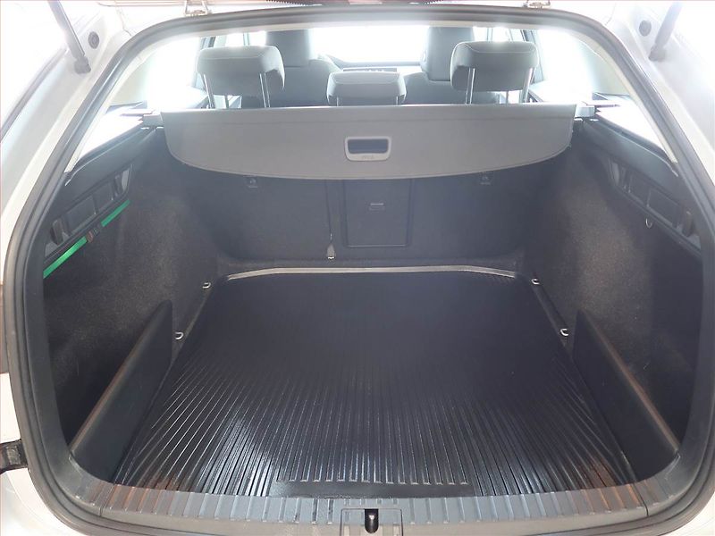 Škoda Octavia (2022) Ambition 2.0 TDI, ČR,1.maj - fotka 13 z 21