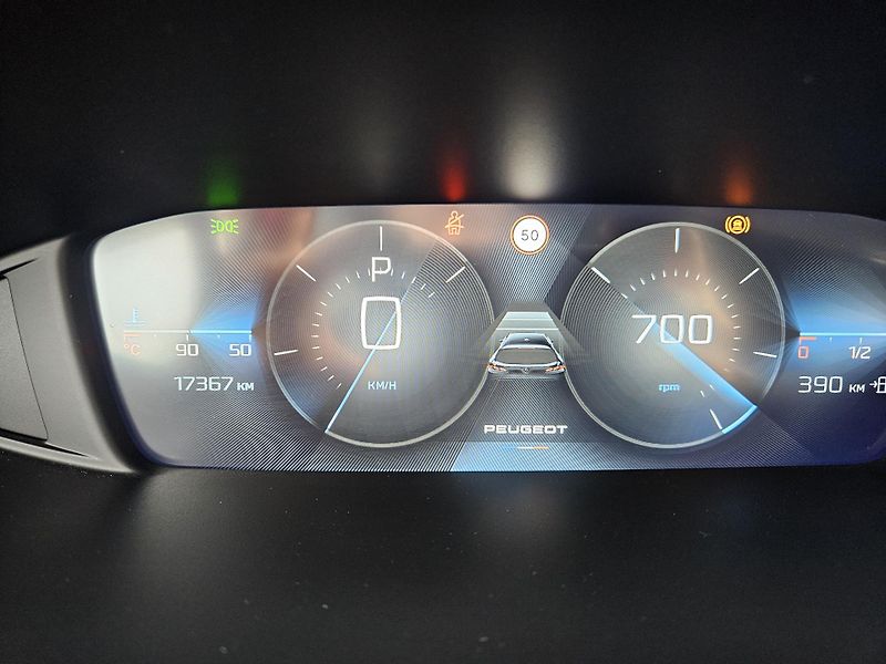 Peugeot 308 (2024) SW 1.2PT 130 ALLURE EAT8  - fotka 14 z 30