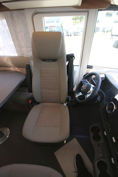 Carthago Ostatní (2026) C2 Tourer I 143 KB-LE Light MB - fotka 26 z 81