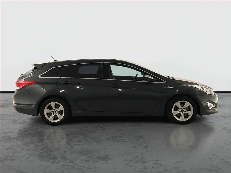 Hyundai i40 (2012) 1.7 CRDI, Tempomat - fotka 6 z 24