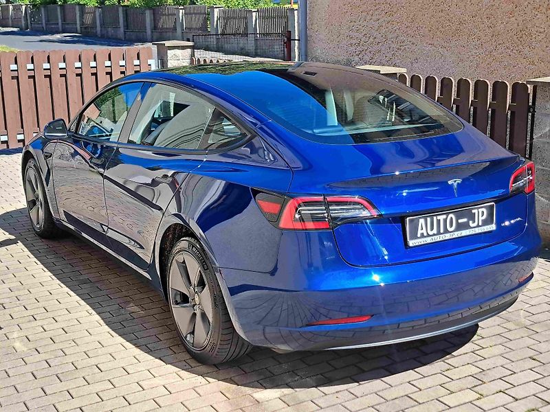 Tesla Model 3 (2023) AWD LED ACC 18ALU NAVI SOH 92% - fotka 5 z 11
