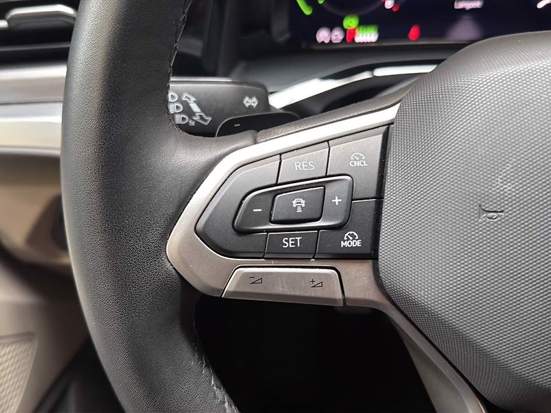 Volkswagen California eHybrid 4M Ocean HuD El.střech - fotka 13 z 31