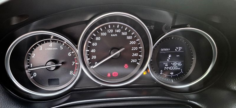 Mazda CX-5 2.0 benzin 121 kw Rezervace - fotka 15 z 37