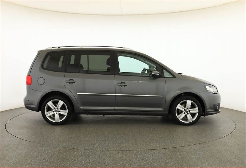 Volkswagen Touran (2012) Highline 1.4 TSI, Automat - fotka 6 z 18