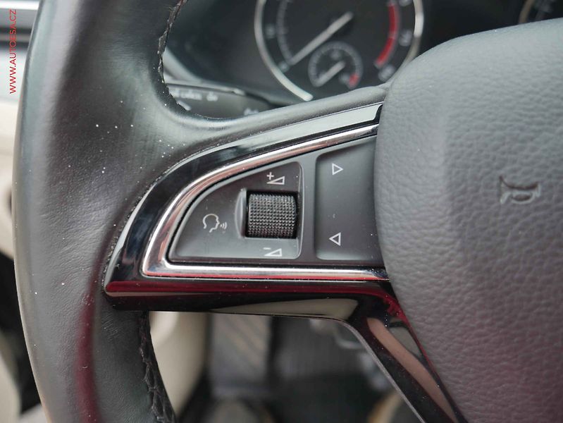 Škoda Superb (2016) 1.8TSi, servis.kniha - fotka 15 z 31