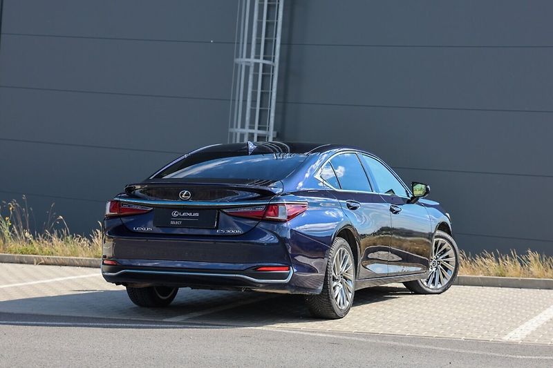 Lexus ES 300h 300H 2,5 HEV LUXURY - fotka 4 z 40