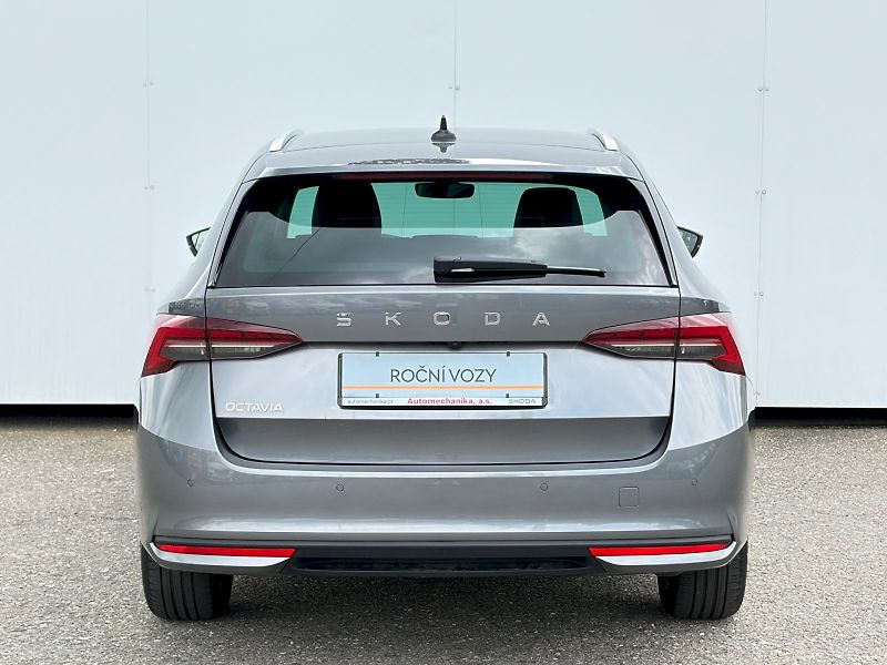 Škoda Octavia (2025) Combi 1.5 TSI / 110kW / TOP SE - fotka 11 z 35